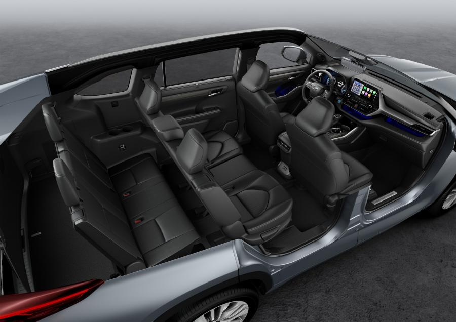 Интерьер Toyota Highlander Hybrid 2020 года  (EU) (фото 2 из 4)